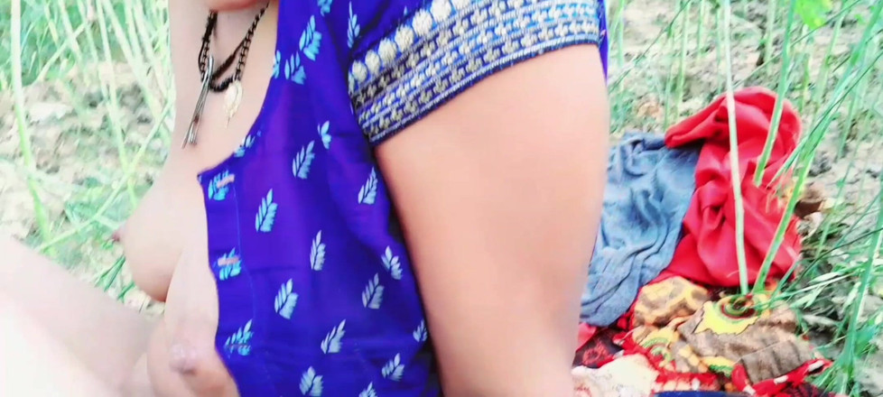 Renudbf: Outdoor dorf mädchen heißer sex auf Mustard Feld