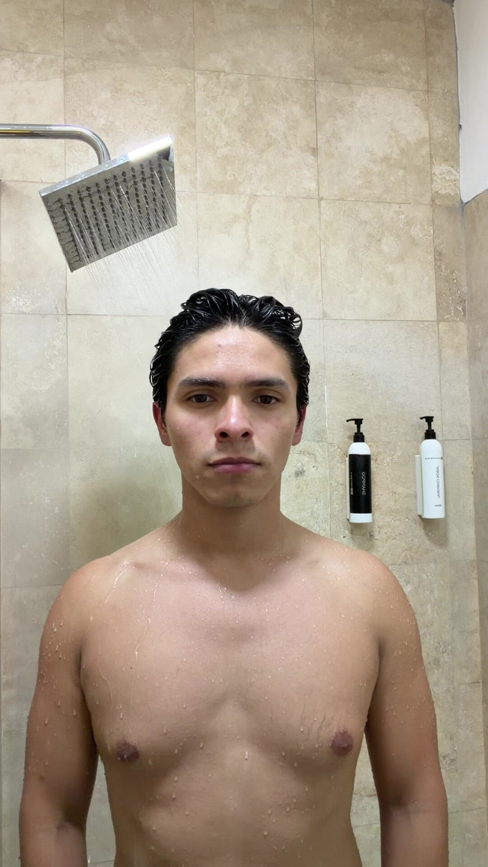 joanraay: Flexing My Muscles in the Showers