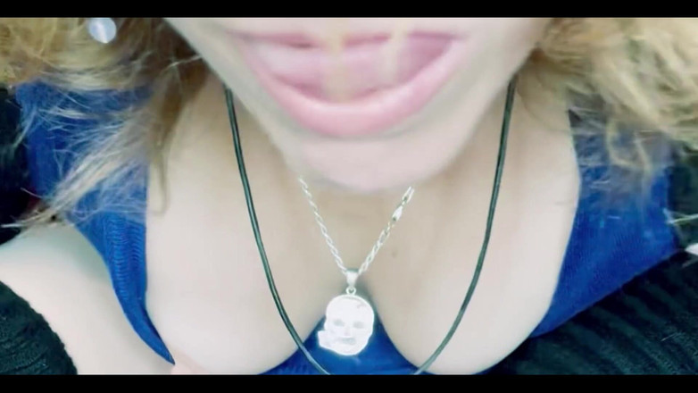 Suzy Wylde: Офисная анальная шлюшка широкоугольная