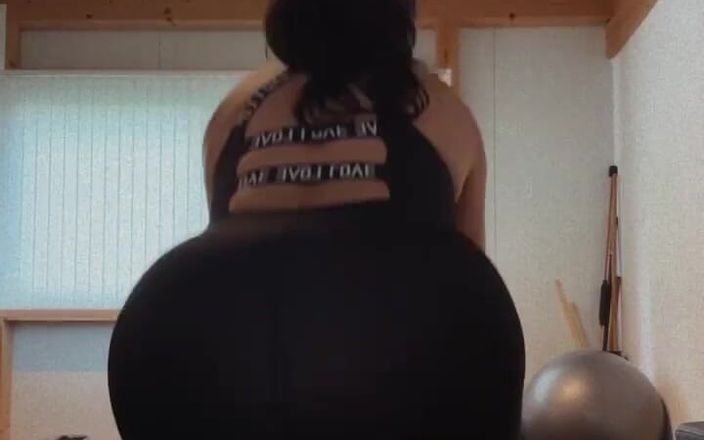 LadyAyse5: Zadek cvičení.