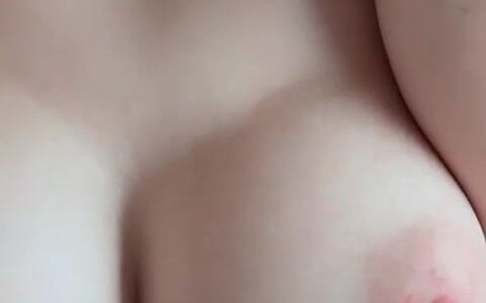 Miajacksonn: Cewek tubuh bugil digoda