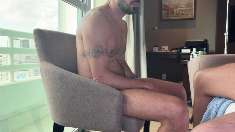 Julian Shul: #cumshot 수탉 XL은 나를 섹스에 초대했고 내 구멍이 부러지고 우유로 가득 차 #monstercock