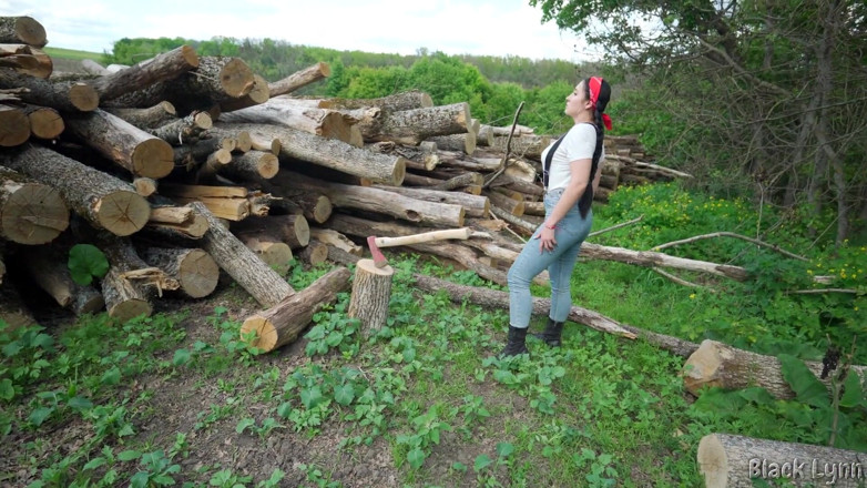 YSP Studio: Awek Lumberjack melancap selepas kerja keras
