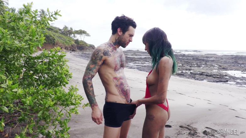 Burning Angel: Burningangel - Дженіс Гріффіт трахає маленькі руки у відпустці