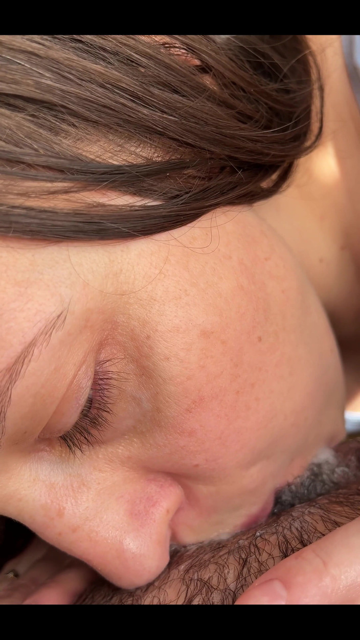 Crypto Mommy: ¿Mira su linda cara y sus torcciones cuando tiene sexo...