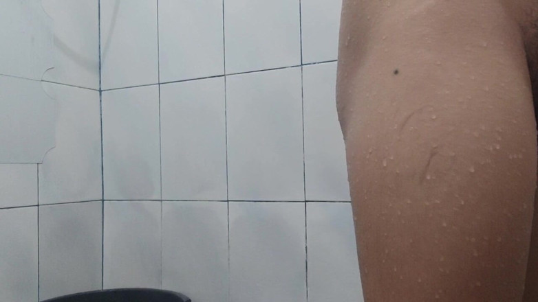 TightHoleph: Demasiado caliente para manejar compartir mi ducha