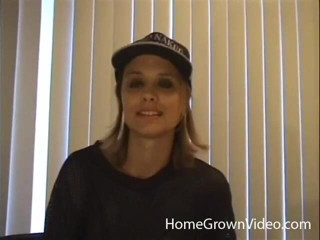 Homegrown GFs: Томбой Тиффани принимает жесткую глубокую глотку