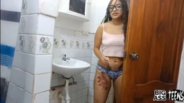 Casual Sex Between Stepson and His Stepmother After Finding Him Masturbating in the Bathroom and Decides to Help Him