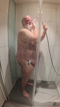 Taking a Shower in Stuttgart