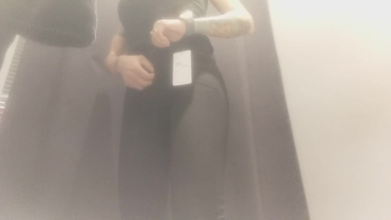 savannahamatoriale: The locker room of my friends' favorite shop