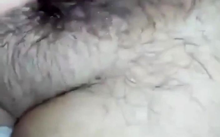 Secive: Amcığımla oynuyorum