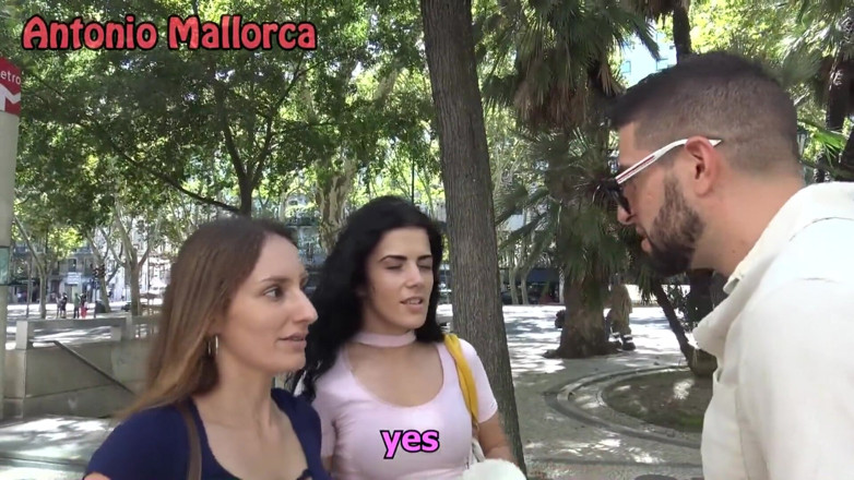 Antonio Mallorca: I hook up with 2 Portuguese masseuses