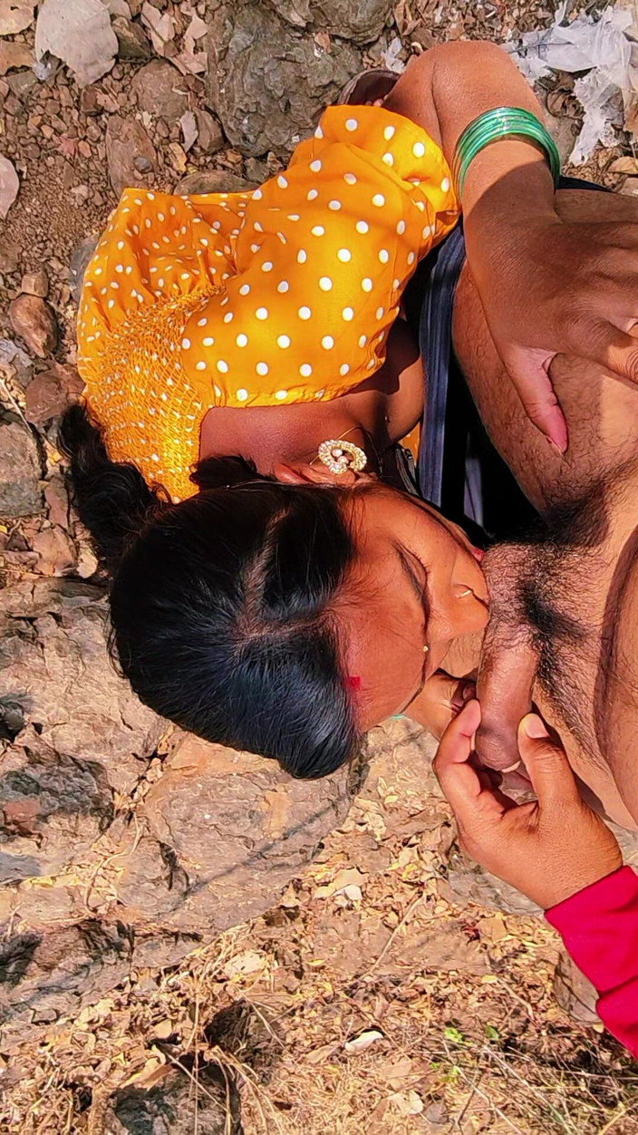 Premi pooja: Forest На відкритому повітрі індійська дезі