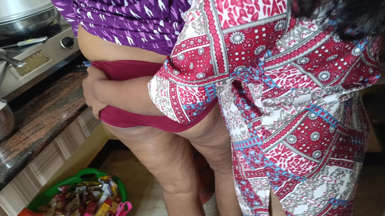 Wonder: Домохозяйка-лесбиянка