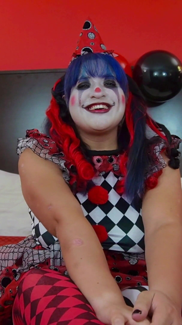 VickyVixen: Jubilee - den lustiga clownen