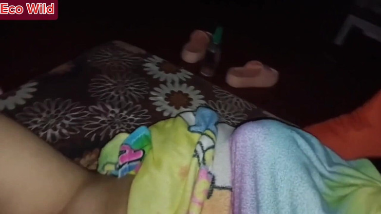 Eco Wild: Figa sovraccaricata di sborrate