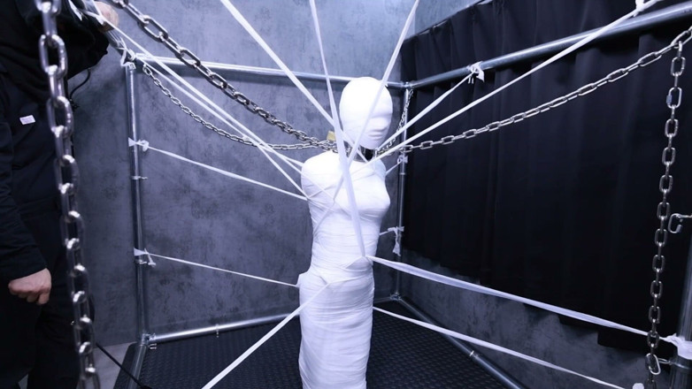 Aisan girl bondage: A Cute Girlfriend Wrapped All Over in Bandages