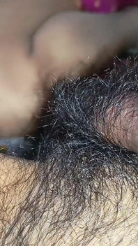 Bella ragazza indiana vero orgasmo e video che squirta con chiacchiere porche in hindi
