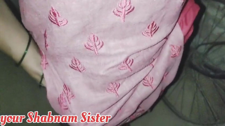 Hot Nisha bhabhi: Дези бхабхи трахается в складской с соседом-бойфрендом.