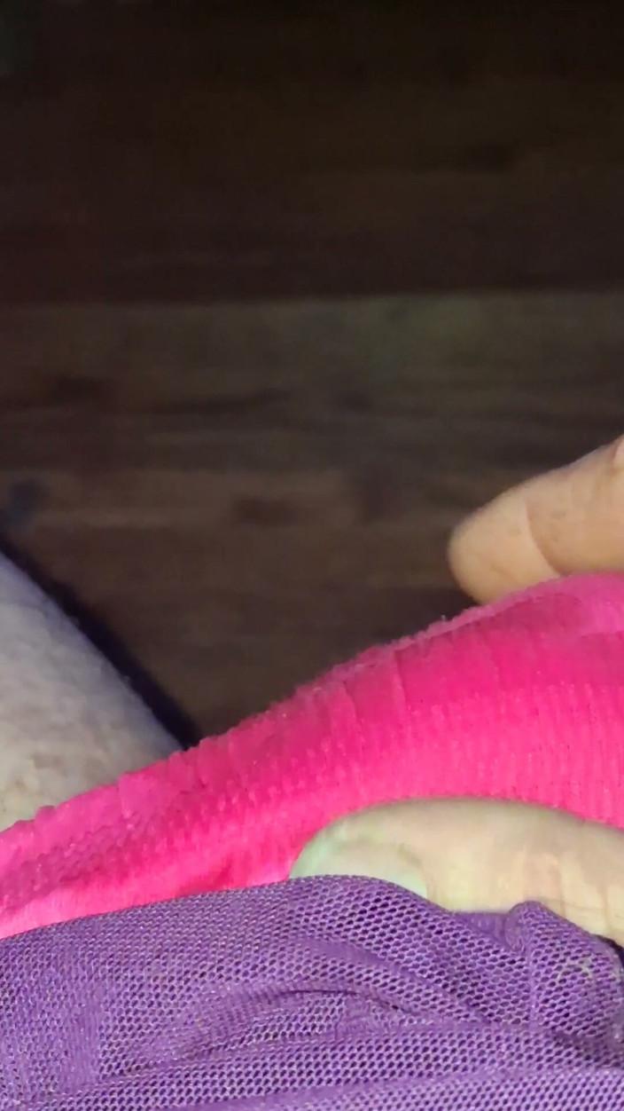 Pantygee: Mega Morning Piss