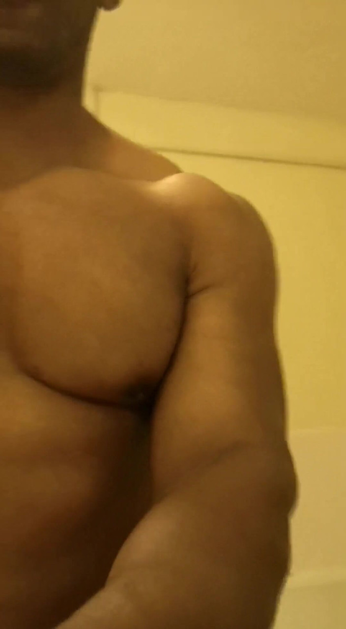 Amadeus: Mengambil Saman Saya Dari Kahwin Dan Bersedia Untuk Katil. Ikut...