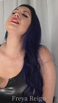 Findom bittet dich, schwanz zu lutschen