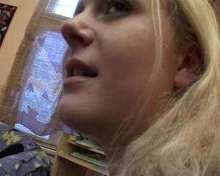 Deutsche XXX Filme: Blonďatá německá holka je tvrdě ošukána po pár pití