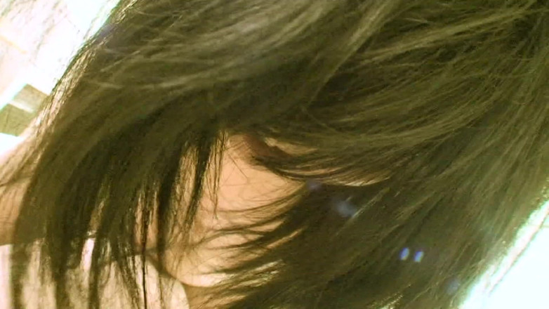 Japan Lust: Giocattoli, cazzo duro e una sborrata per la sexy signora...