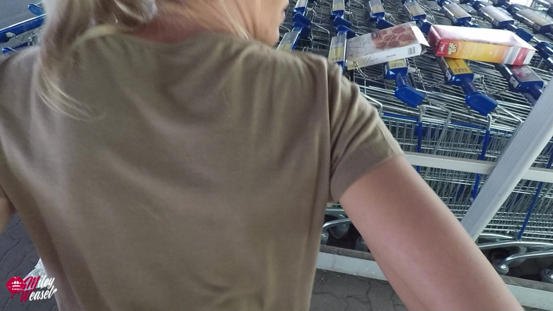 Miley Weasel: लज्जाहीन!! अजीब आदमी मुझे सार्वजनिक रूप से गांड में चोदता है !!