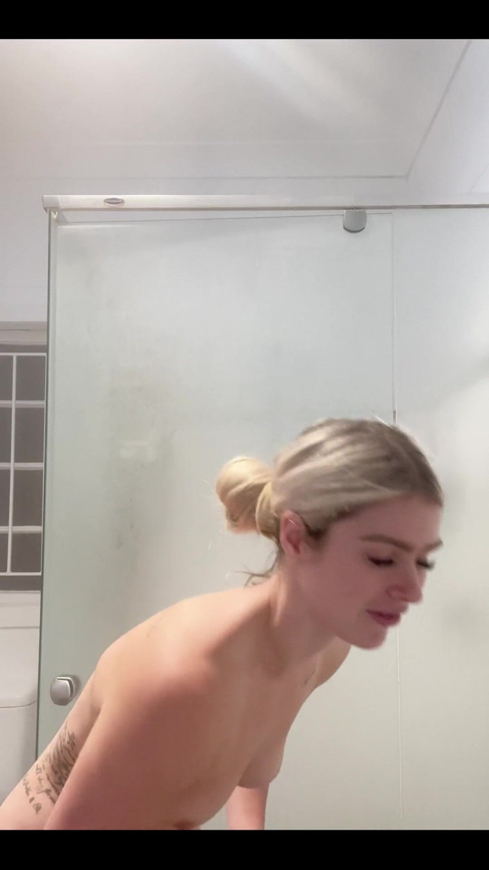 aus_queen: Pojďte se mnou ve sprše