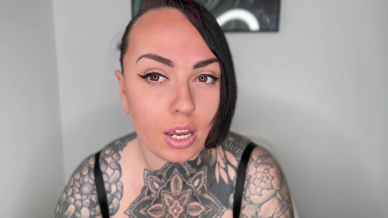 Miss Valentina: Berhenti Merokok