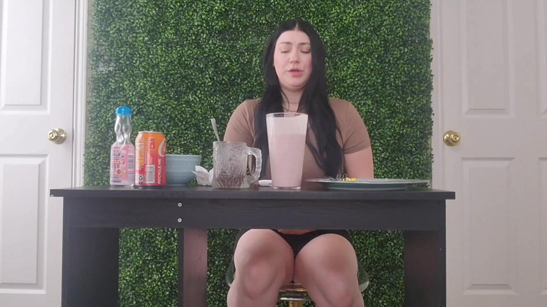 Julia Ryan: premika mukbaing paadna aur barping