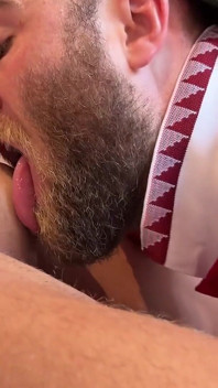 Gay Lads Suck 2 Big Straight Cocks!