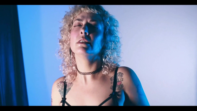 MariLou Moreira: Finale Parte Vieni a guardarmi divertirmi con il vibratore e...