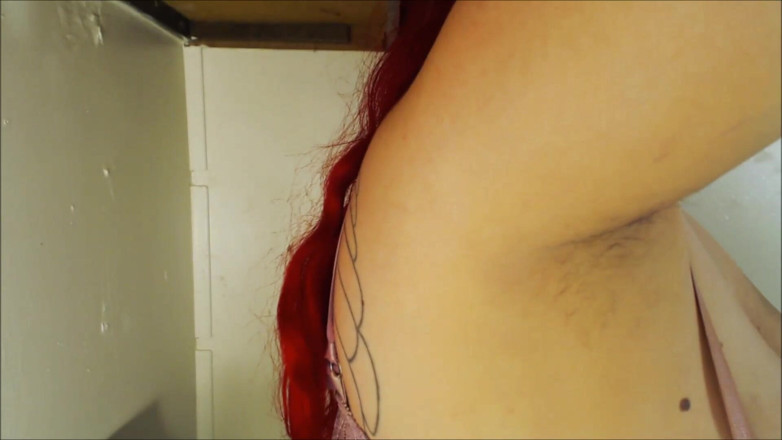 Scarlet Vixen: Ras de axile