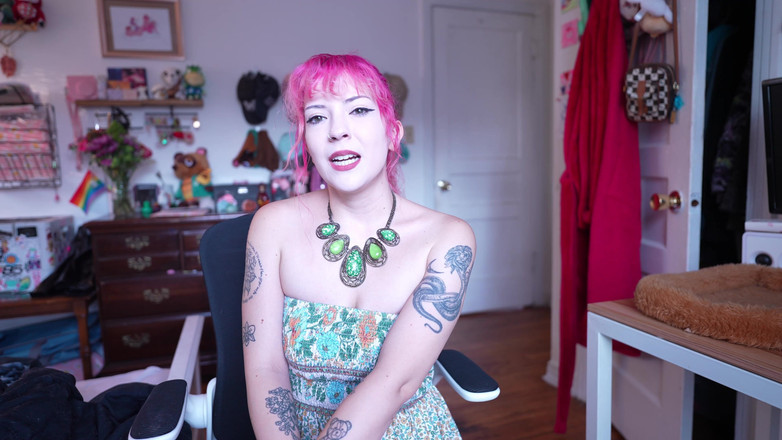 lilredvelvettt: Aku akhirnya menemukan banteng yang sempurna