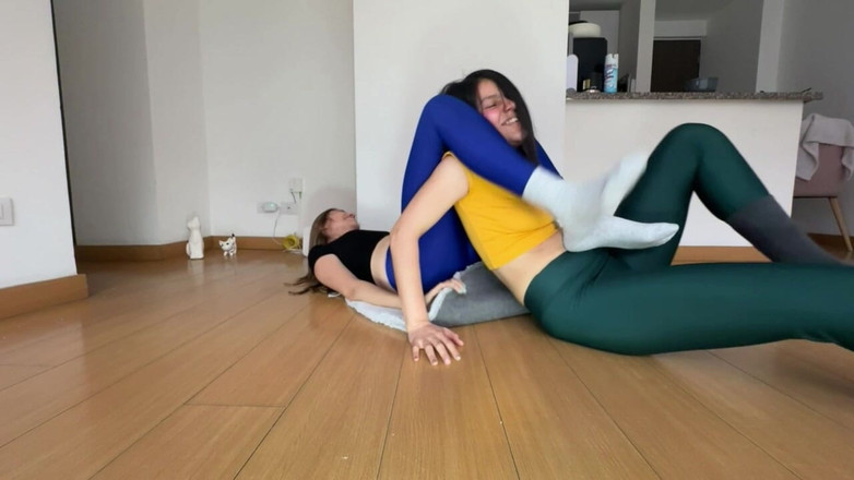 scarlettandc: Compilation de lutte féminine entre lesbiennes chaudes