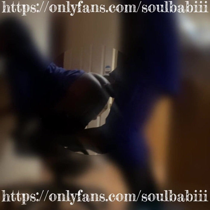 Soul Babiii: Mokrá mladá kundička