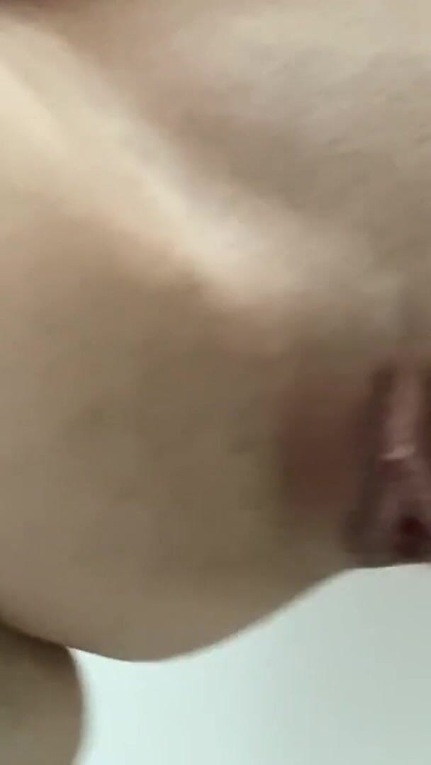 Alice Pees and Farts at the Same Time (Margo & Alisa)