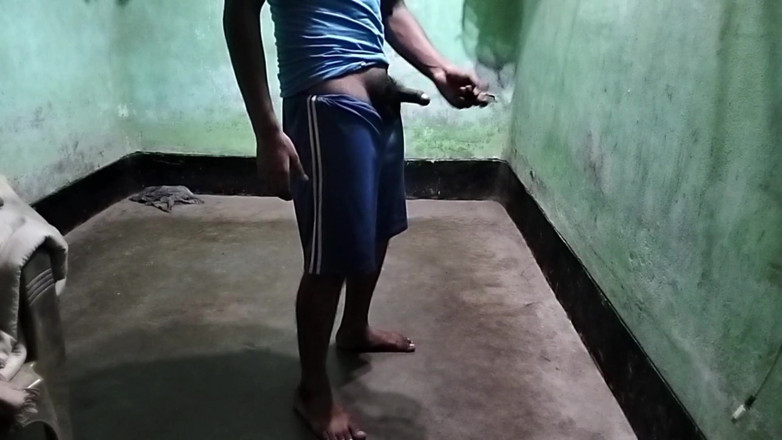 Desi Tits: L'amica gay bhangadesi incontra un ragazzo india del west bengalese...