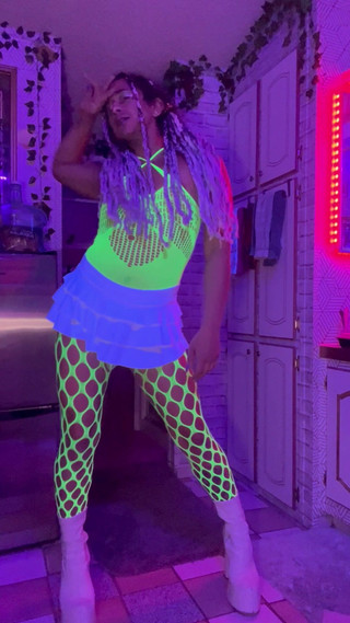 TSJade95: Hãy rave babycakes