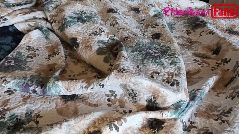 Riderqueen: Video for Fans, My Stepmother Surprised Me in the Room
