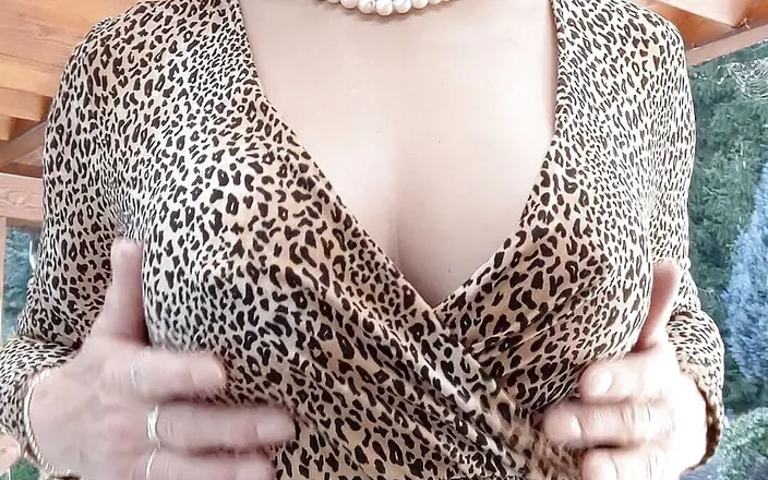 Josefine: Leopard outdoor