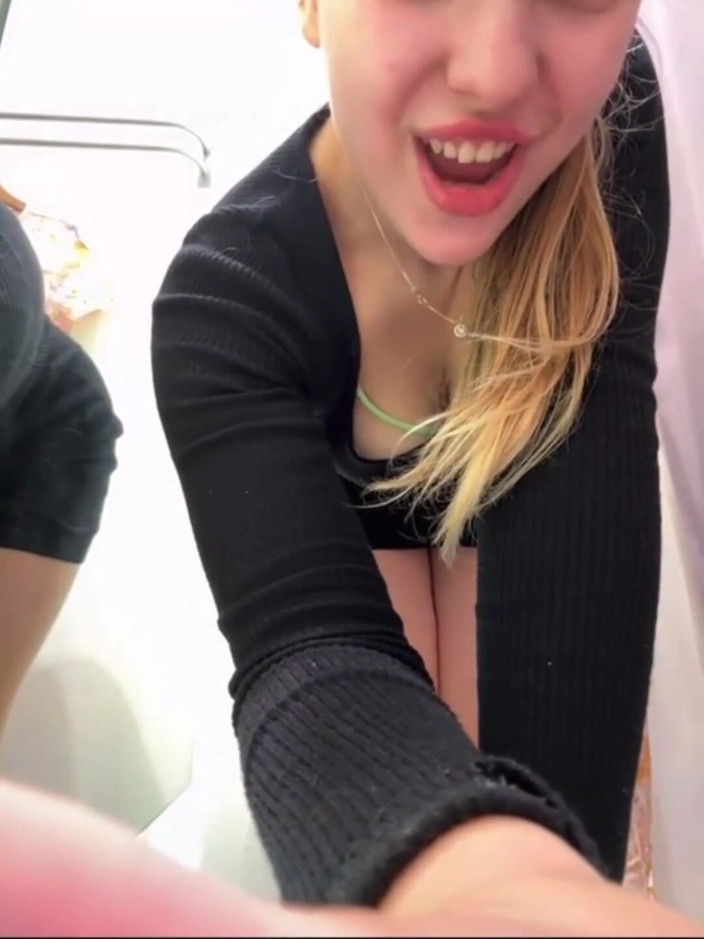 JuiceLussie: Crazy Masturbating on Changing Room