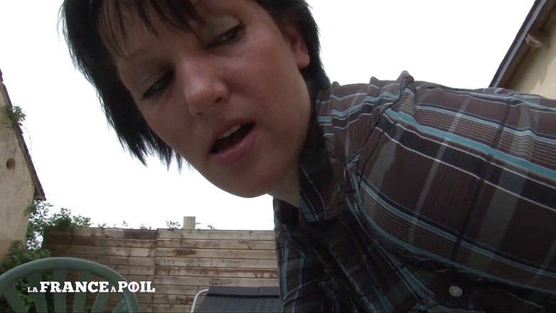 La France a Poil: Učitelka pumy nabízí svůj zadek pro motivaci