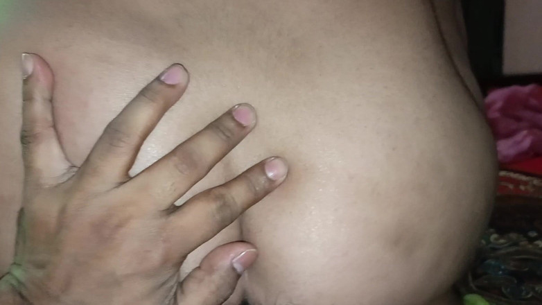 ZaraStar: रोमांटिक cuddling क्षण पति और पत्नी का प्यार