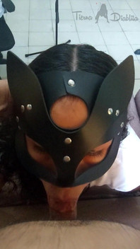 The Masked Girl Is Very Docile When She Has My Cock in Her Mouth