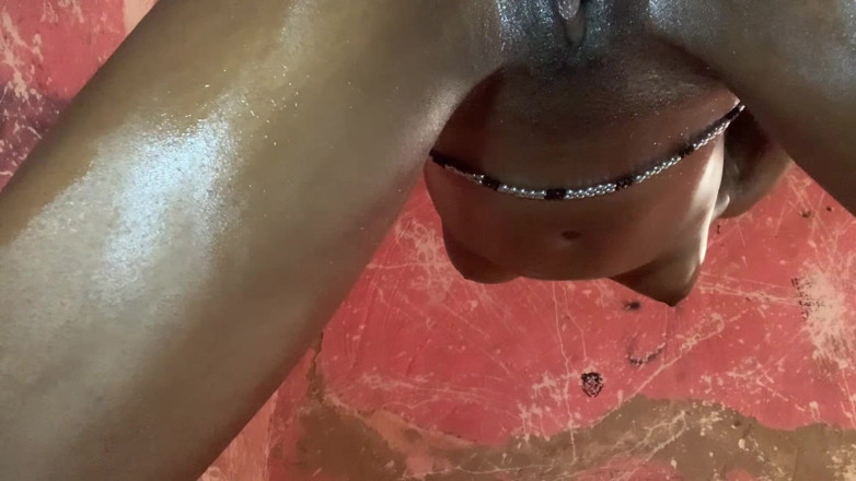 Browngurl234: Heißes ebenholz-schätzchen tanzt pOV, atemberaubende front- und rückenansicht