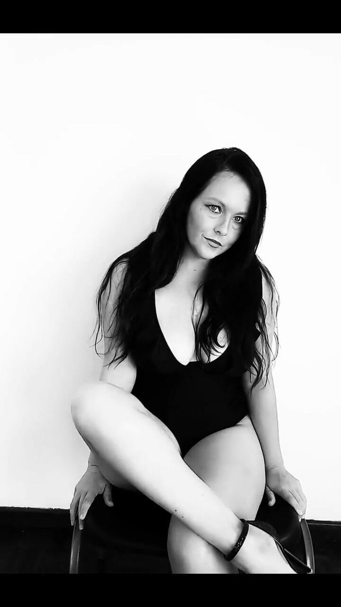 Kinky Lyrical: En icke erotisk samlingsvideo.