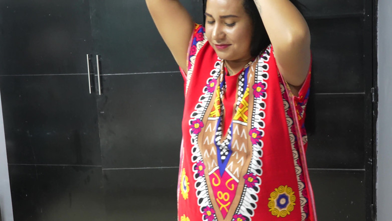 Aly: Üvey kız kardeşim mastürbasyon yaparken beni izliyor